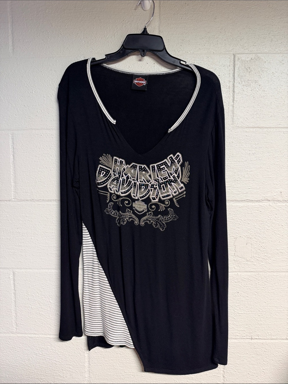 Harley-Davidson Black Long-Sleeve V-Neck Top with Striped Side Panel-Tunic Lengt